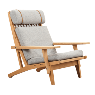 Edinburgh Lounge Chair with Cushion