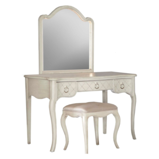 Teak traditiona Teak traditiona